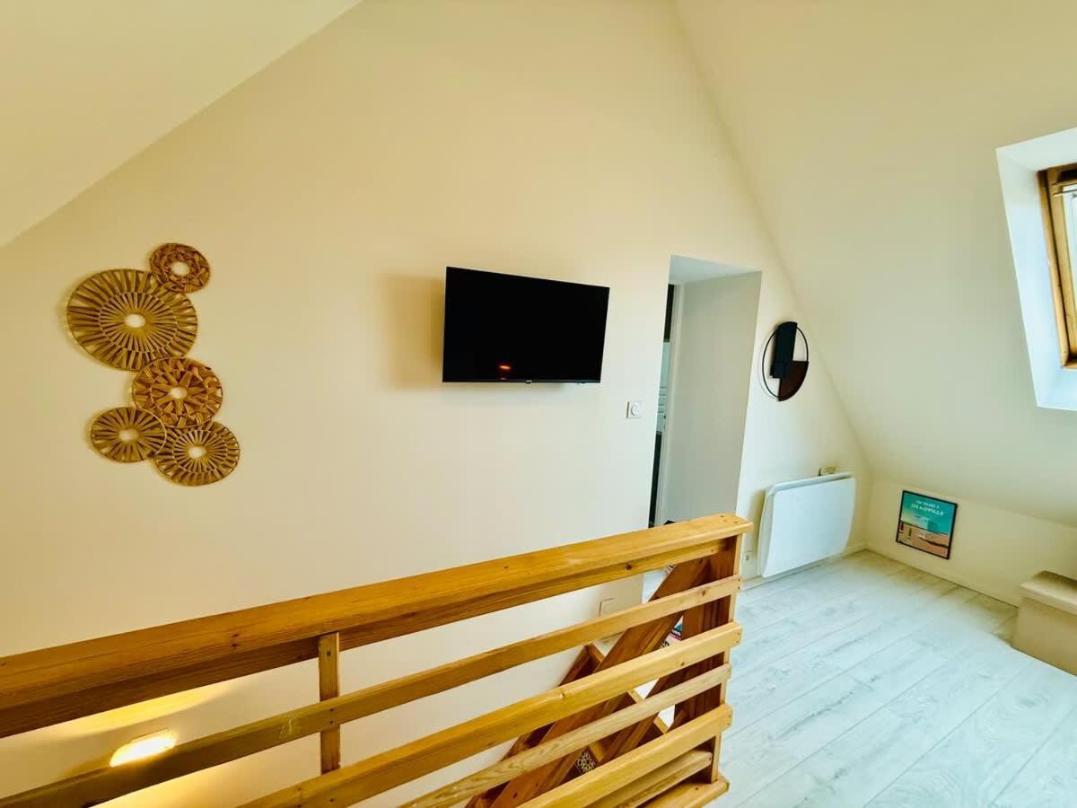 Loft Tout Confort Avec Parking Et A Moins 15 Min Caen Et Des Plages Demouville Exterior photo